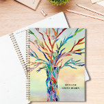 Regenboogboom Aangepaste naam Planner<br><div class="desc">Deze unieke planner is versierd met een regenboogkleurige boom en een waterverf achtergrond. Het oorspronkelijke ontwerp werd gemaakt in mozaïek met kleine stukjes helder glas. Pas het aan met jouw naam en jaar. Gebruik de optie van het Hulpmiddel van het Ontwerp om de tekstgrootte, de stijl, of de kleur te...</div>