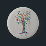 Regenboogboom van het leven ronde button 5,7 cm<br><div class="desc">Een originele regenboogboom van het mozaïekontwerp. Ik maakte dit mozaïek omdat ik zo geïnspireerd was door de prachtige fragmenten van gekleurd glas dat ik gewoon een manier moest vinden om ze te gebruiken!</div>