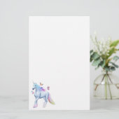 Regenboogeenhoorn en vlinders briefpapier (Staand voorkant)