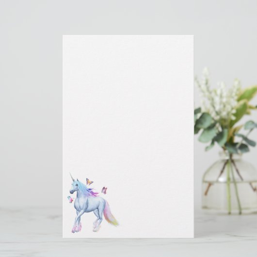 Regenboogeenhoorn en vlinders briefpapier (Staand voorkant)