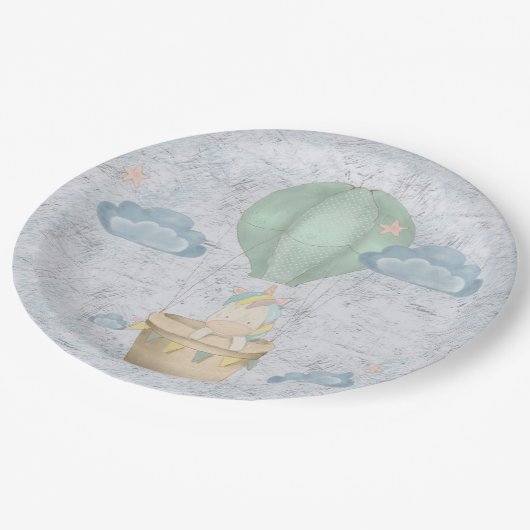 regenboogeenhoorn in de wolken in een heteluchtbal papieren bordje (Gekanteld)