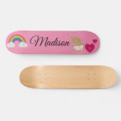 Regenboogeenhoorn met een grijs hart. persoonlijk skateboard (Horizontaal)