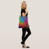 regenboogfragmentmozaïek tote bag (Op model)