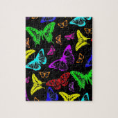 Regenbooggekleurde vlinders vliegen legpuzzel (Verticaal)