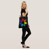 Regenbooghanden Tote Bag (Op model)