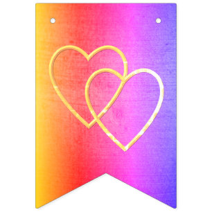 Regenboogkleur Twee gouden harten Vlaggetjes