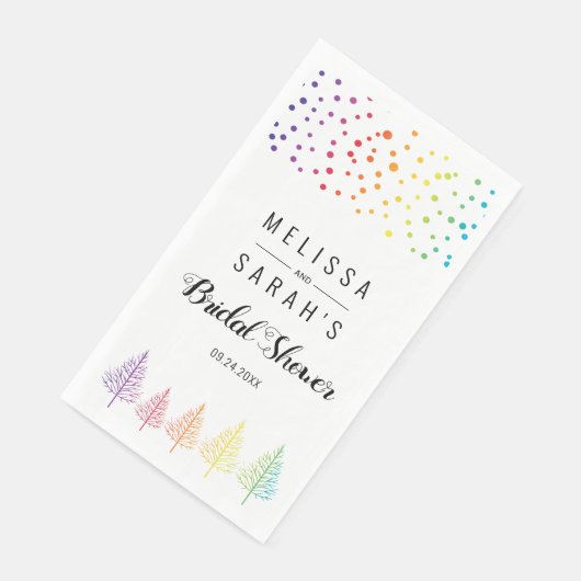 Regenboogkleuren bomen en confetti lesbische bruil servet (Hoek)