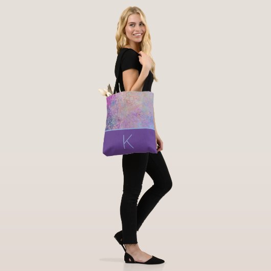 Regenboogkleuren, gemonogreerd tote bag (Op model)