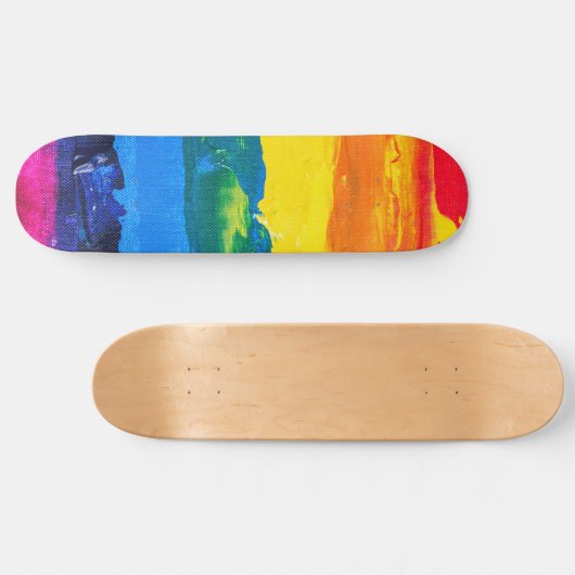 Regenboogkleurige acrylverf-kaaskleuren geprikte v persoonlijk skateboard (Horizontaal)