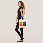 Regenboogkleurige acrylverf-kaaskleuren geprikte v tote bag (Voorkant (model))