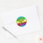 Regenboogkleurige levensboom ronde sticker (Envelop)