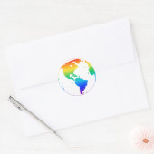 Regenboogkleurige planeet aarde ronde sticker (Envelop)