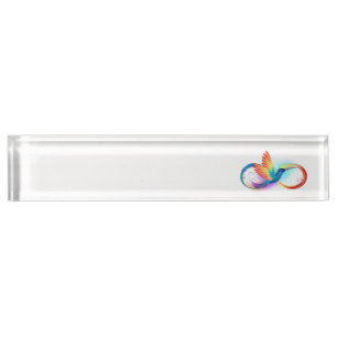 Regenboogkolibrie met oneindigheidssymbool naambordje