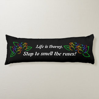 Regenboogkopleiding Rozen Lichaamskussen