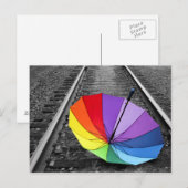 Regenboogparbrella op Briefkaart treinsporen (Voorkant / Achterkant)