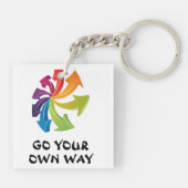 Regenboogpijlen - Ga op eigen weg Sleutelhanger (Achterkant)