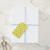 Regenboogpolka harten op geel cadeaulabel (Met Touw)