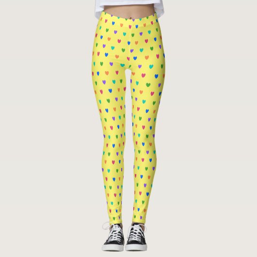 Regenboogpolka harten op geel leggings (Voorkant)