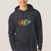 Regenboogschaap in de familiepride hoodie (Voorkant)