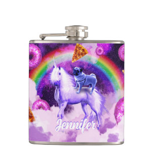 Regenboogstang in de ruimte met een eenhoorn heupfles
