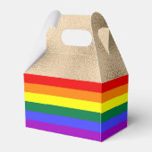 Regenboogvlag op goud bedankdoosjes (Achterkant)