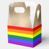 Regenboogvlag op goud bedankdoosjes (Geopend)