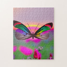 Regenboogvlinder die over een gebied van bloemen v legpuzzel