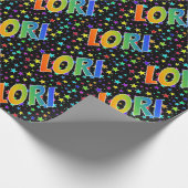 Regenboogvoornaam "LORI" + sterren Cadeaupapier (Hoek)