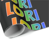 Regenboogvoornaam "LORI"; vun en kleurrijk Cadeaupapier (Rol Hoek)