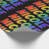 Regenboogvoornaam "NICOLE"; Fun en kleurrijk Cadeaupapier (Hoek)