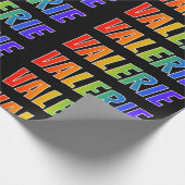 Regenboogvoornaam "VALERIE"; vun en kleurrijk Cadeaupapier (Hoek)