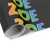 Regenboogvoornaam "ZOE"; vun en kleurrijk Cadeaupapier (Rol Hoek)