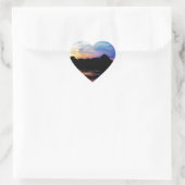 Regenboogzonsonderstel op bergmeer hart sticker (Tas)