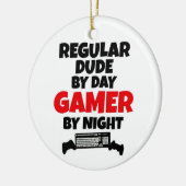 Regular Dude van Day Gamer by Night Keramisch Ornament (Links)
