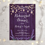 Rehearsal Dinner - Rustic Wood Lavender Kaart<br><div class="desc">repetitie binnenuitnodiging. Robuust stijlontwerp met lavender paars hout,  sproeiende snaarlampen en moeraspotten. Met stijlvolle scriptlettertypen en lavender bloemen. Stuur me een bericht als je nog meer aanpassingen nodig hebt.</div>