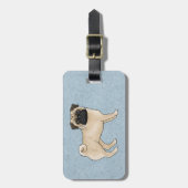 Rehkleurige Pug Mops Hond Ras Ontwerp Blauw Bagagelabel (Voorkant verticaal)
