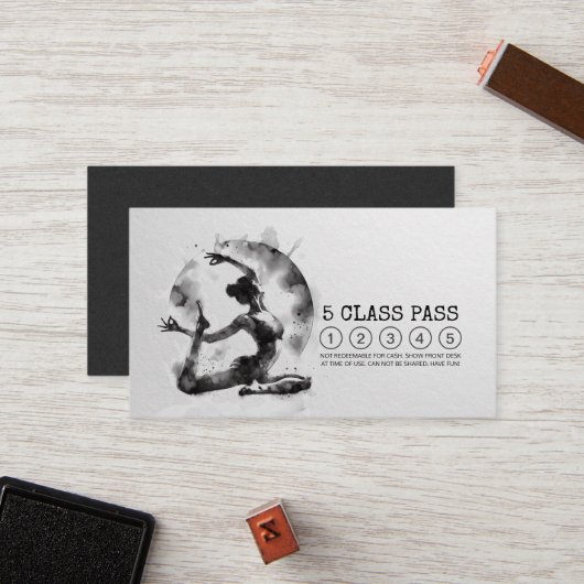 Reiki Instructor Yoga Pose Zwart Wit Class Pass Klantenkaartje (Voorkant / Achterkant in situ)