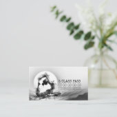 Reiki Instructor Yoga Pose Zwart Wit Class Pass Klantenkaartje (Staand voorkant)