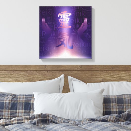 Reiki Symbolen en genezende handen op paars licht Canvas Afdruk (Insitu (Slaapkamer))
