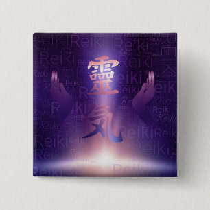 Reiki Symbolen en genezende handen op paars licht Vierkante Button 5,1 Cm