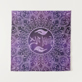 Reiki Symbolen en genezende handen op paars licht Wandkleed (Voorkant (horizontaal))