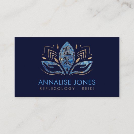 Reiki symbool en handen in Lotus Blue Marble Visitekaartje (Voorkant)