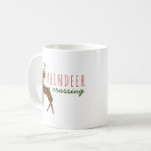 Reindedarmen en Snowflakes Reindekerst Koffiemok (Voorkant links)