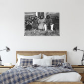 Reindeer Mary en haar familie in Alaska Canvas Afdruk (Insitu (Slaapkamer))