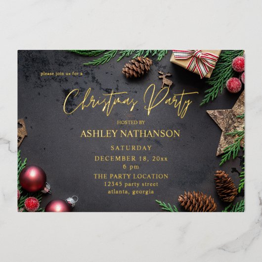 Reindeer & Pine Rustic-kerstfeest Folie Uitnodiging (Voorkant)