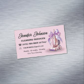 Reinigingsdiensten voor roze vacuümreinigingsappar magnetisch visitekaartje (Voorbeeld)