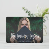 Reis begint met Modern Calligrafie Foto Afstuderen Aankondiging (Staand voorkant)