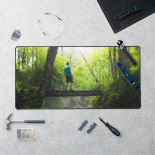 Reis door het magische bos bureaumat