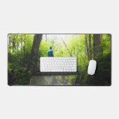 Reis door het magische bos bureaumat (Keyboard & Muis)