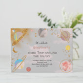 Reis rond de galaxy ruimte verjaardagsuitnodiging kaart (Staand voorkant)